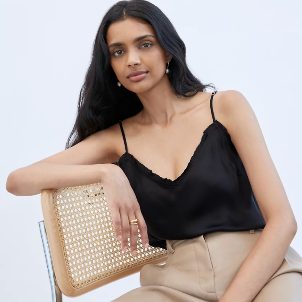 Aritzia Wilfred Ruffle Camisole